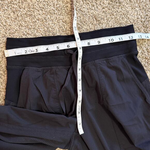Lululemon Dance Studio Jogger Black Size 2 - Picture 7 of 7